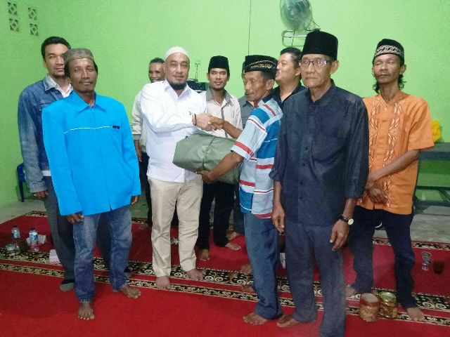 Anggota DPRD Dumai, Johannes Tetelepta Kunjungi Warga RT 01 Bukit Datuk
