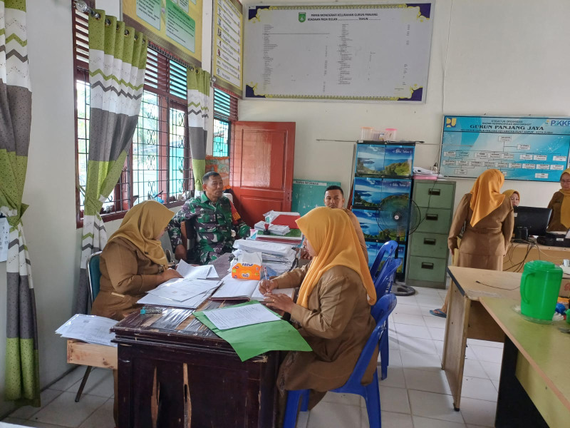 Serka Aslim Lubis dan Aparatur Kelurahan Bertemu Serta Membahas Pembangunan Daerah