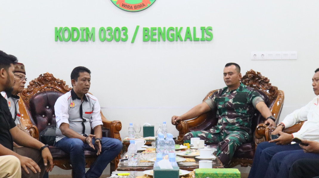 Ketum KONI Dengan Sejumlah Pengurus Kunjungi Kodim 0303/Bengkalis