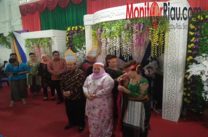 Ditengah kesibukannya, Bupati Amril sempatkan hadir pada Pesta Jubileum 50 Tahun di Duri