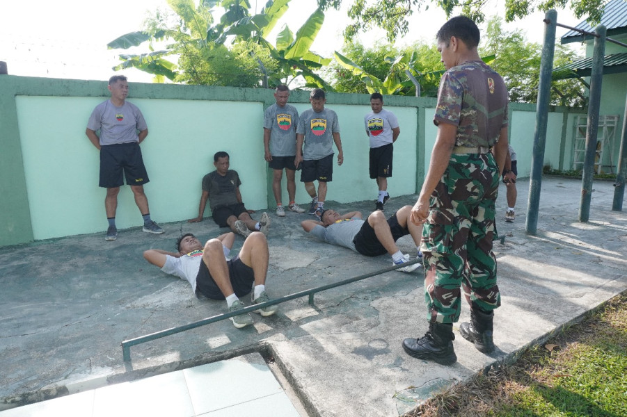 Menjaga Kebugaran dan Kesehatan, Personil Kodim 0320/Dumai Laksanakan Olahraga Fisik