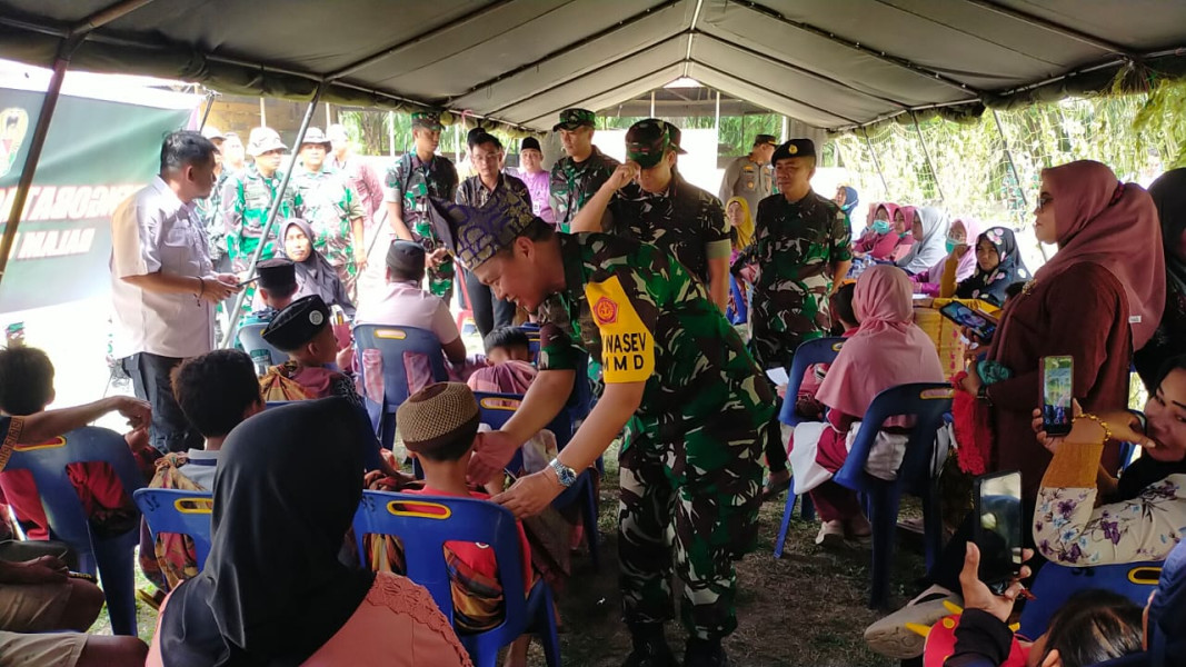 TMMD ke 117, Satgas Laksanakan Penyuluhan Kesehatan dan Sunatan Massal