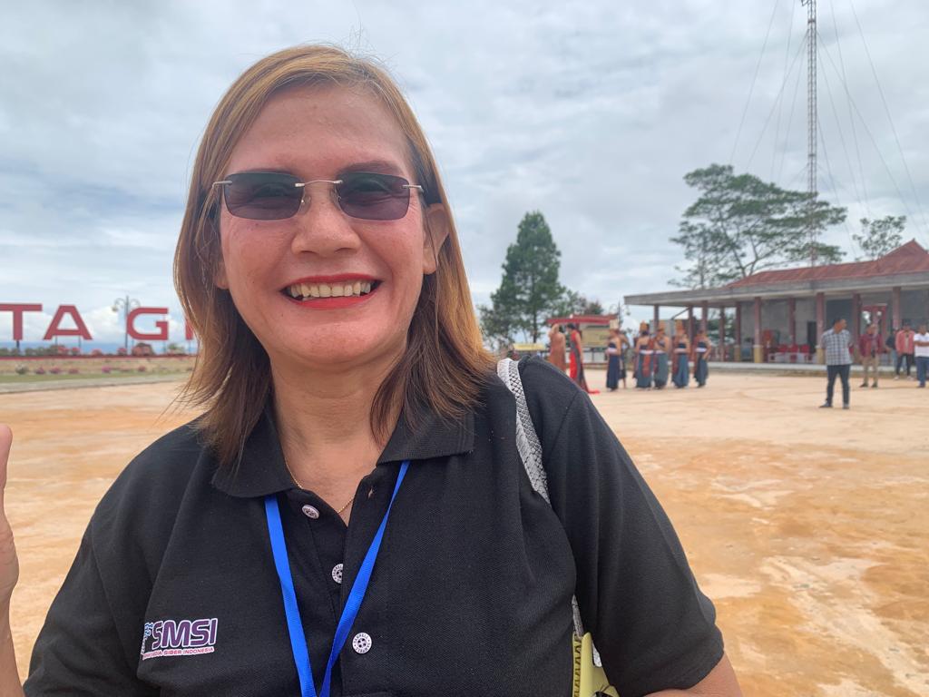 Srikandi SMSI Erris Napitupulu Pimpin Ekspedisi Geopark Kaldera Toba