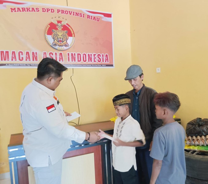 Jelang Idul Fitri 1447 H, DPD MAI Riau Berbagi dengan Anak Yatim dan Kaum Dhuafa