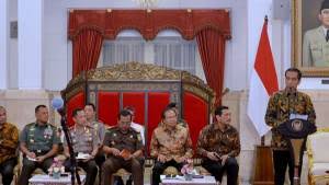 Tidak Bekerja Sesuai Instruksi, Jokowi Kumpulkan Kapolda dan Kajati