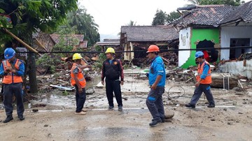 Jokowi Utus Mensos dan Panglima ke Lokasi Tsunami Selat Sunda