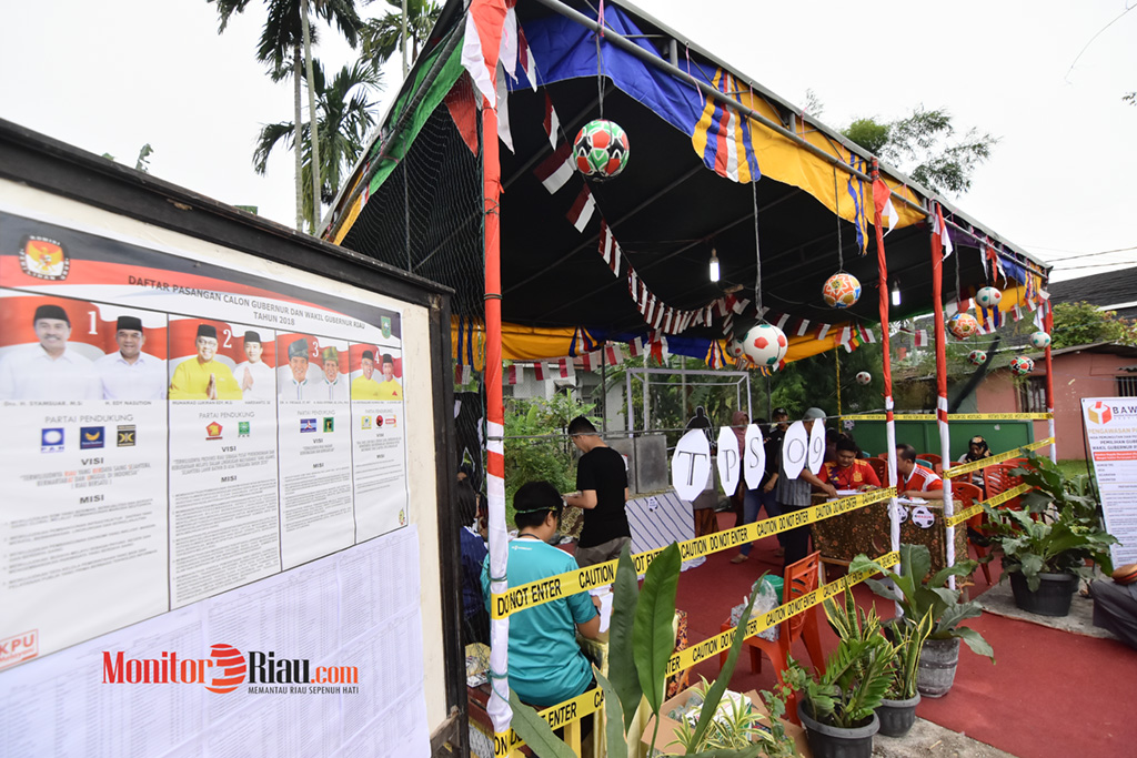 UNIK, TPS 09 Kelurahan STDI Bersuansa Piala Dunia 2018 di Kota Dumai