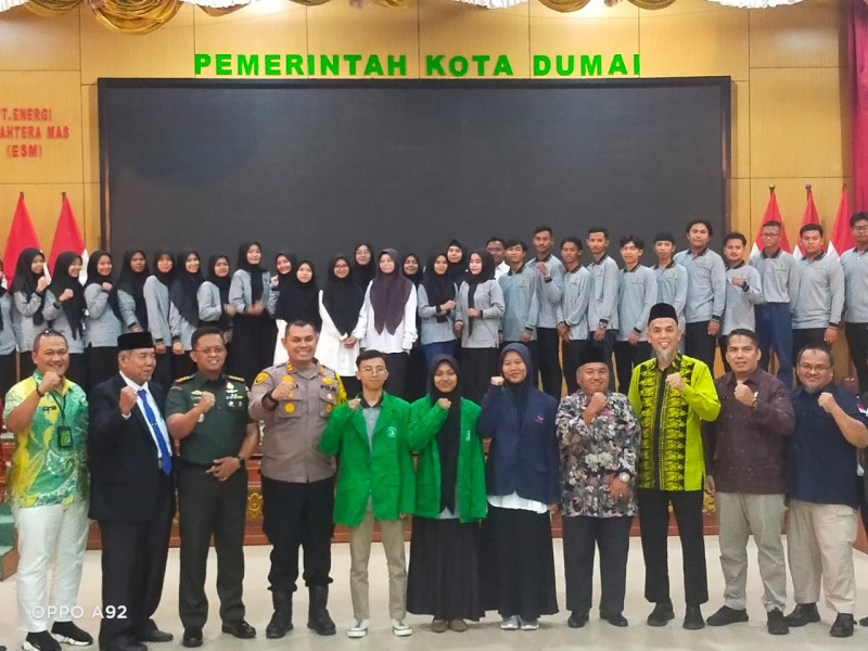 Dandim 0320/Dumai Hadiri Pemberian Beasiswa Dari Pemerintah Kota Dumai