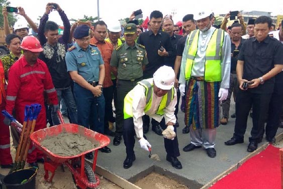 Proyek Dua Jalan Layang di Jalan Soekarno Hatta Pekanbaru Resmi Dimulai