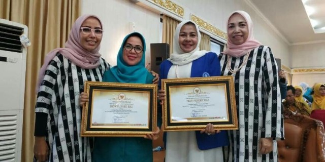 Di Hari Anak Nasional, Iwapi dan BKOW Provinsi Riau Raih Penghargaan