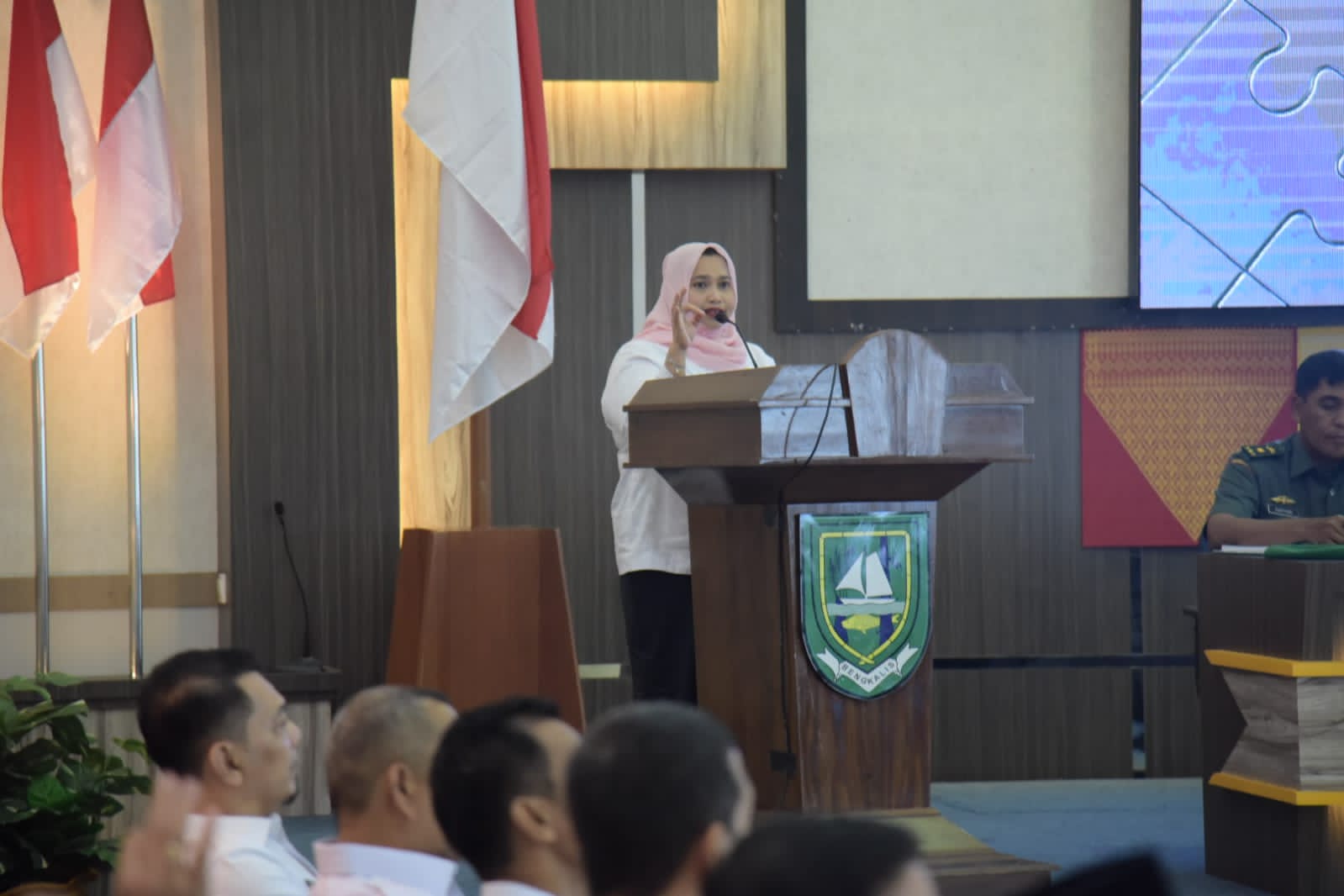 Buka Rakor Pemerintah Desa Se-Kabupaten Bengkalis, Bupati Sampaikan Kebijakan Strategis Pemkab Bengkalis