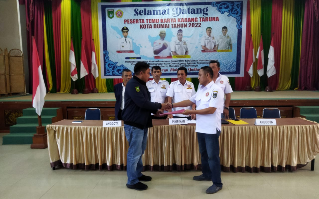 Setahun Terpilih, Ketua Karang Taruna Dumai tak Kunjung Terima SK