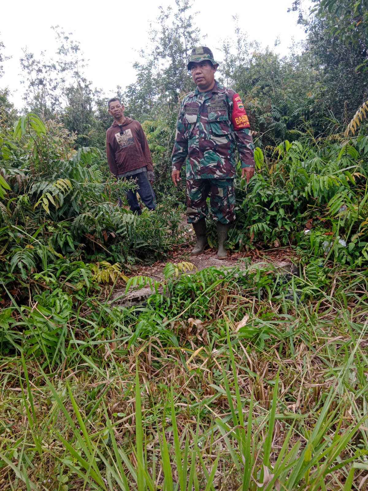 Sertu Mahyudin Jelaskan Cara Antisipasi Karhutla ke Masyarakat