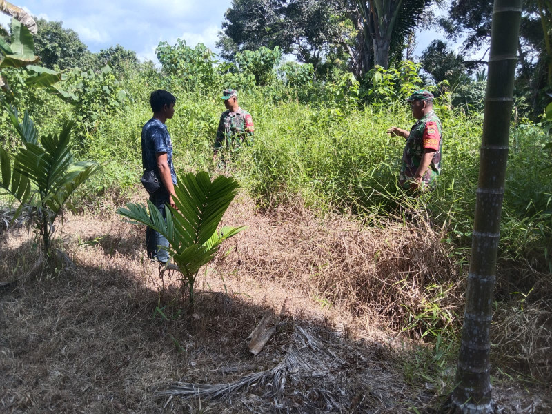 Personil Koramil 06 Merbau Aktif Ingatkan Masyarakat Mengenai Karhutla
