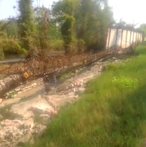 Setelah Bunyi Obor, Kini Pagar PT KPI Dumai Roboh