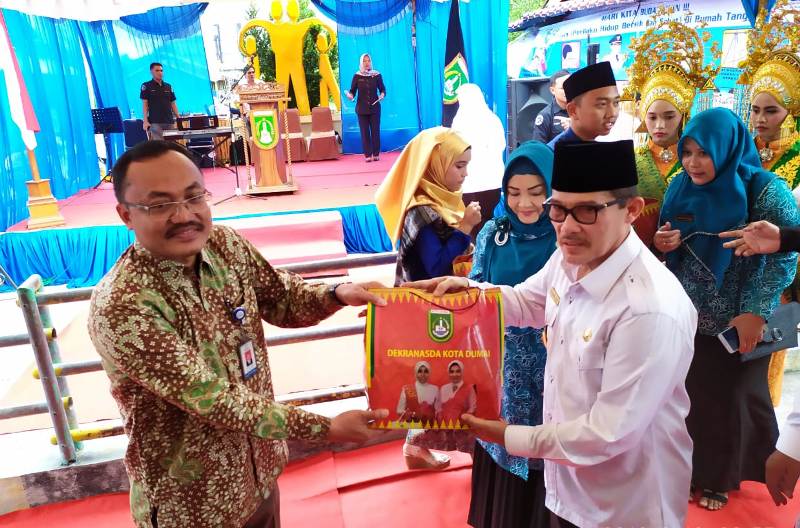 Ketua Tim Penilai Nasional Kunjungi Kampung KB Keberkahan Bersama Dumai