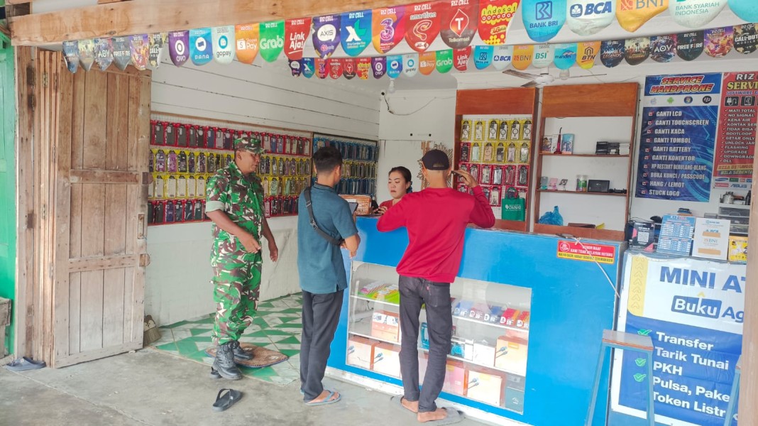 Melalui Komsos, Babinsa Koramil 06/Merbau Bangun Kedekatan dengan Masyarakat