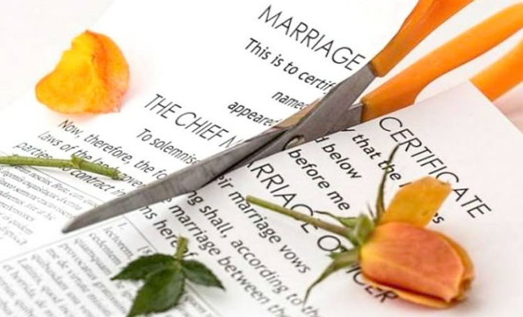 India Penjarakan Suami yang Ceraikan Istri Lewat Talak Tiga