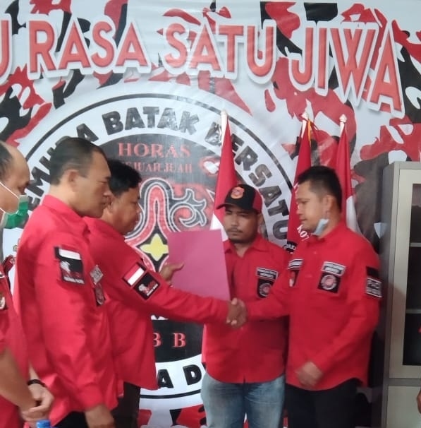 Ketua DPC PBB Dumai Serahkan SK PAC PBB Dumai Selatan