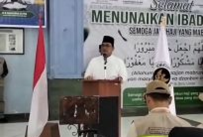 Sekdaprov Riau Lepas 438 JCH Kloter Pertama