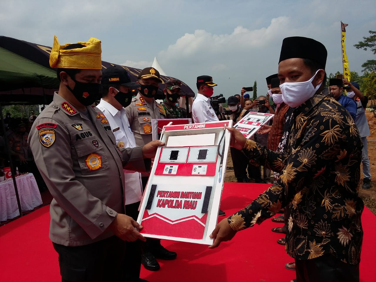 Kabaharkam Polri Resmikan Kampung Tangguh Nusantara Polda Riau