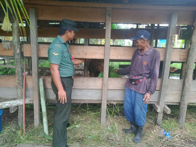 Serda K Sinaga Sambangi Desa Mengkopot Kecamatan Tasik Putri Puyu