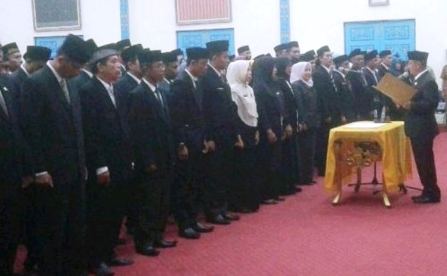 Bupati Harris Lantik 118 Pejabat Pemkab Pelelawan