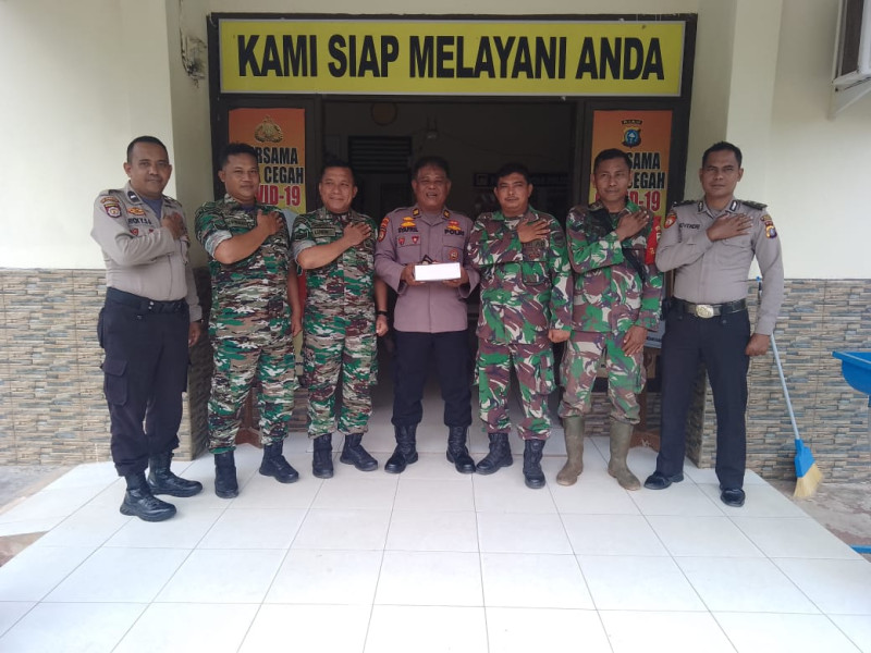 Anggota Koramil 02 BK Rayakan HUT Bhayangkara di Polsek Medang Kampai