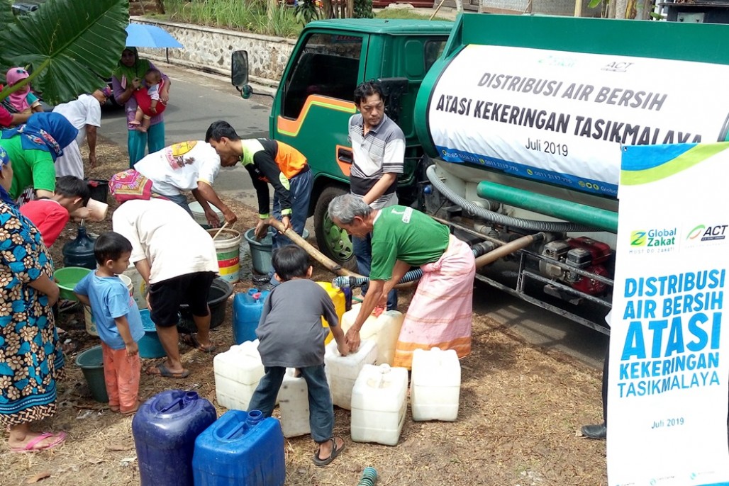 ACT Distribusikan Puluhan Ribu Liter Air di Wilayah Kekeringan Tasikmalaya