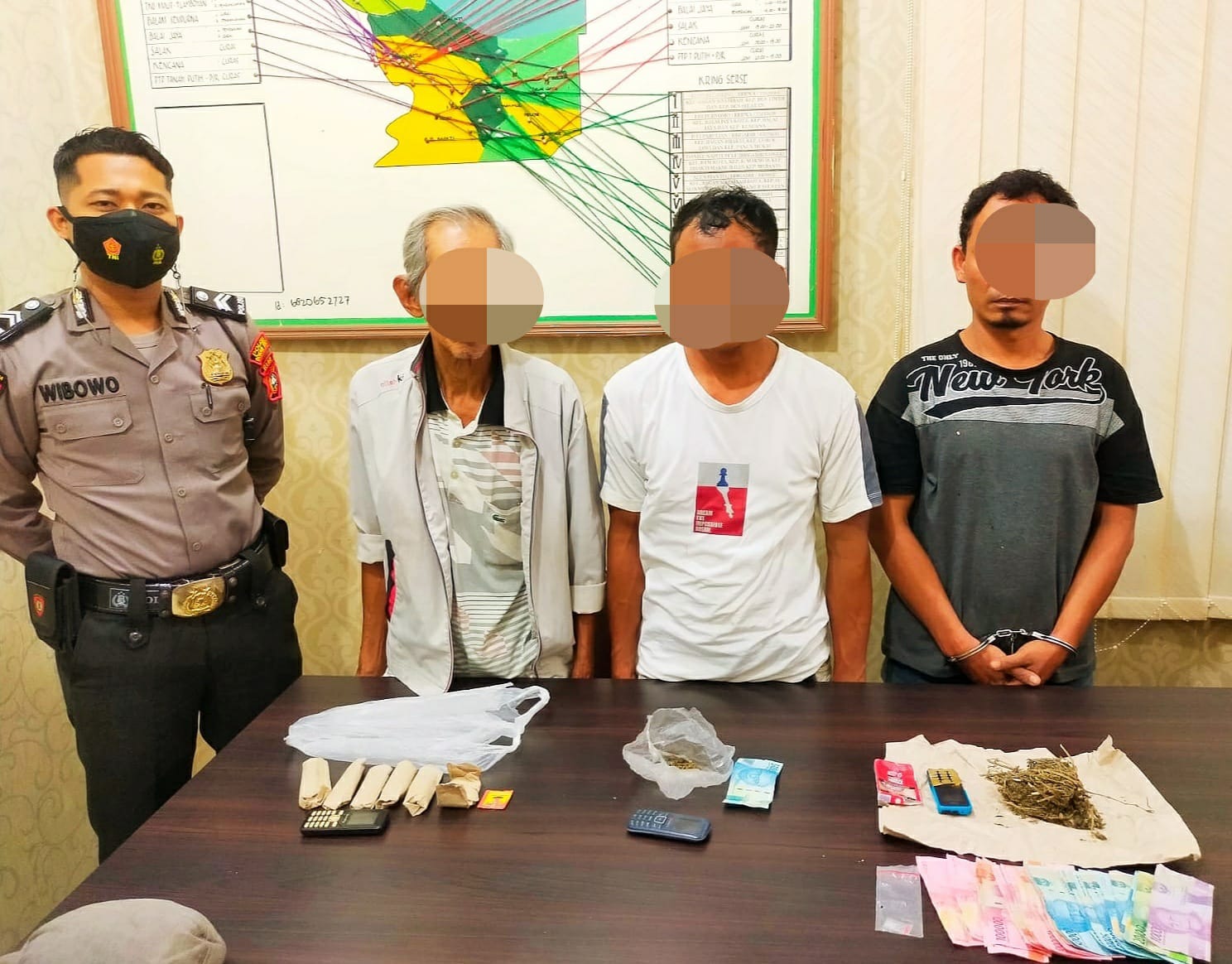 Satres Narkoba Polres Rohil Amankan Datuk, Dua Sopir Berikut BB