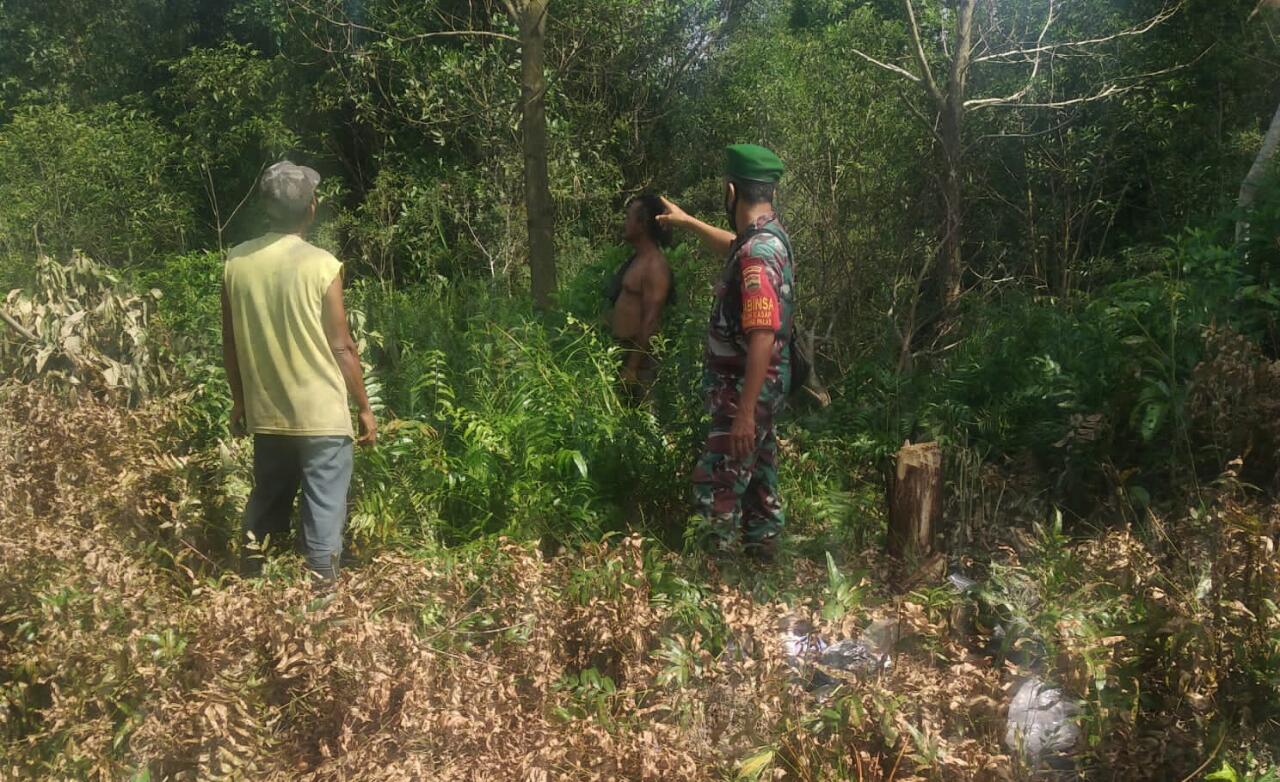 Datangi Jalan Dumai Motor, Peltu Wawan Laksanakan Patroli Cegah Karhutla