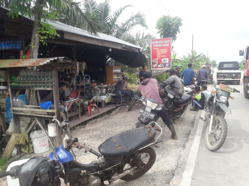 Pelda Andre Temui Masyarakat dan Laksanakan Komsos Cegah Tindak Kejahatan
