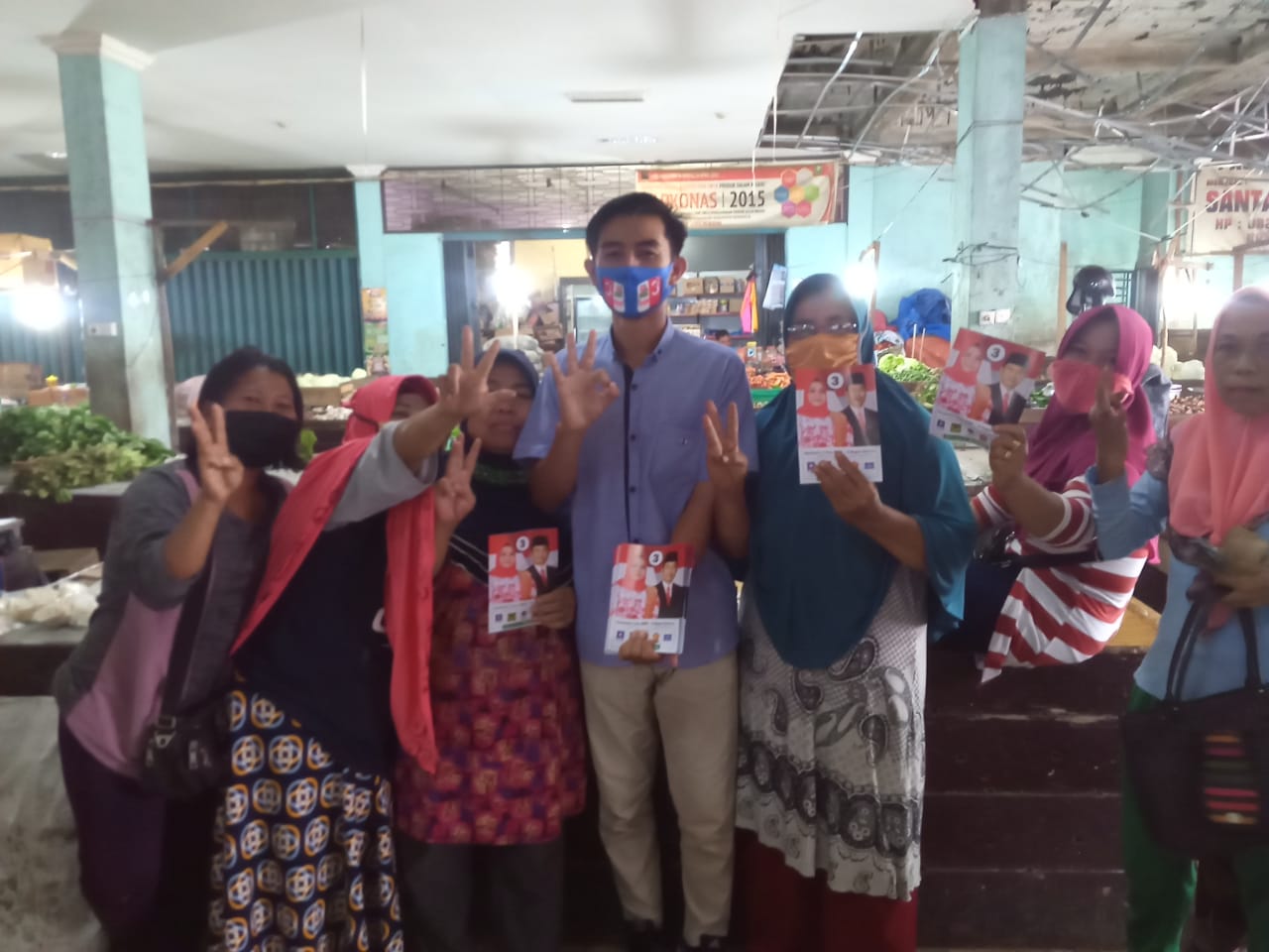Edukasi Pemilih, Team Kawan KBS Sebarkan Bahan Kampanye di Titik Keramaian