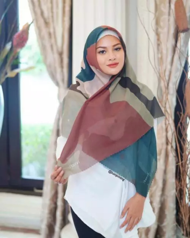 Kenakan Hijab, Aurel Hermansyah Dipuji Adik Atta Halilintar