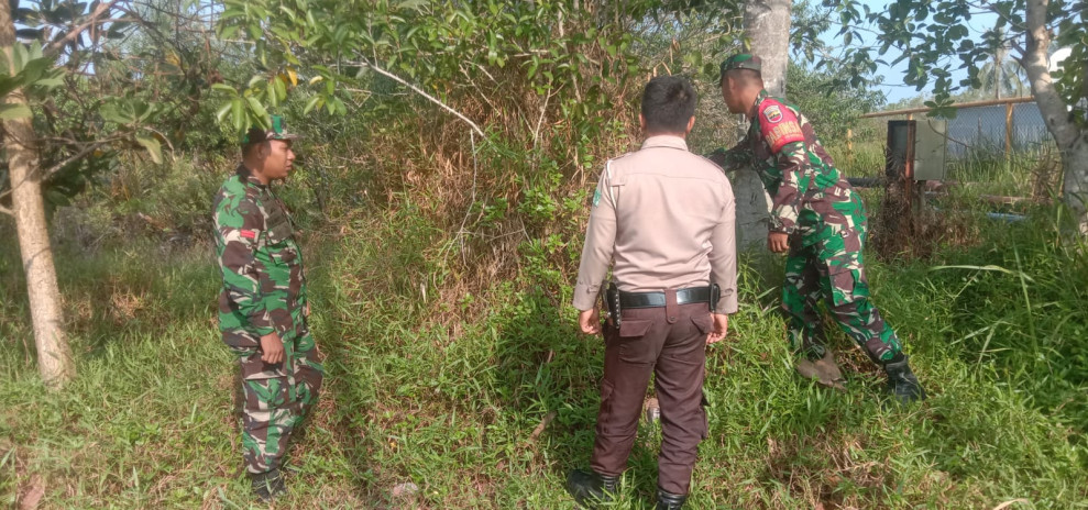 Pratu Rahmad dan Serda K Sinaga Laksanakan Sosialisasi Pencegahan Karhutla