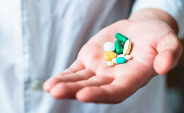 Kemenkes Sebut Paket Obat Isoman Diterima H+1 Setelah Pemesanan