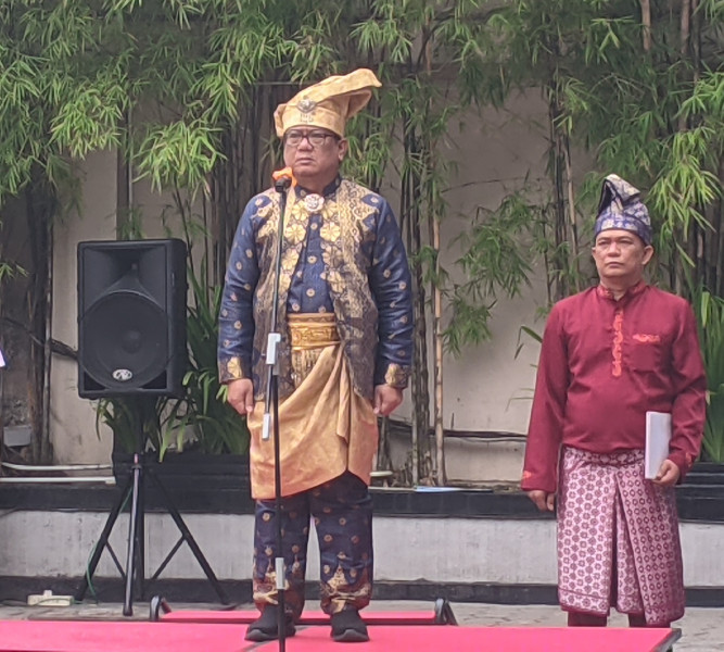 Berbalut Busana Tradisional Masing-masing Daerah, Upacara Memperingati HUT RI ke 78 di Grand Zuri Hotel Berlangsung Khidmat