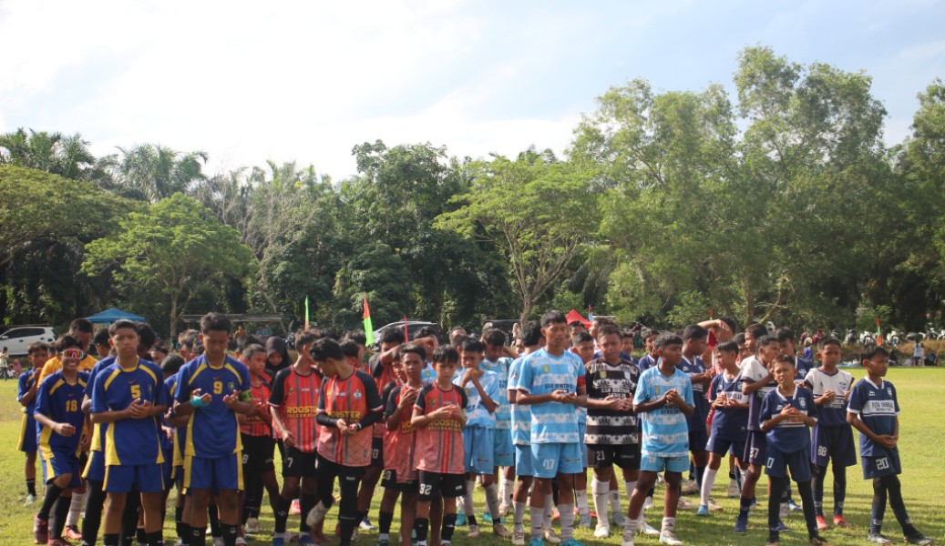 ASKOT PSSI Dumai Apresiasi Turnamen Putra Sembilan  Cup III