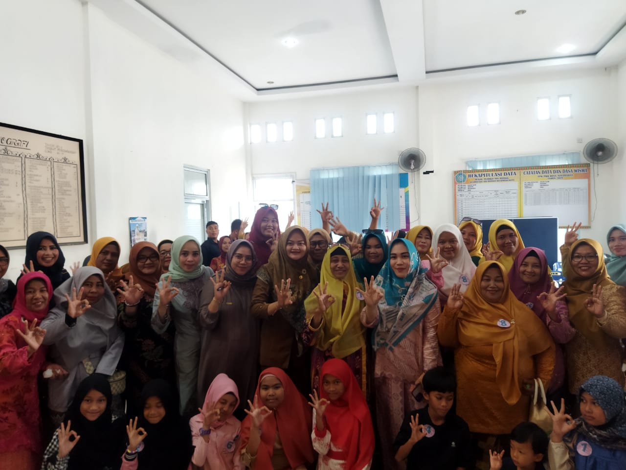 Peringati Hari Ibu Ke 94, Kelurahan Balik Alam Gelar Lomba