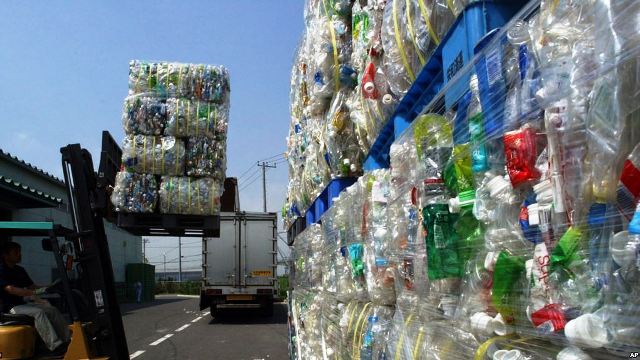 Harapan Baru Atasi Polusi, Enzim Pengurai Plastik