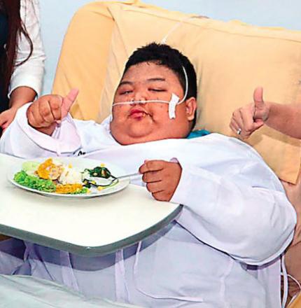Waduh...!!! Riski Rahmat Bocah 11 Tahun di Palembang juga Alami Obesitas Parah Capai 119 Kg