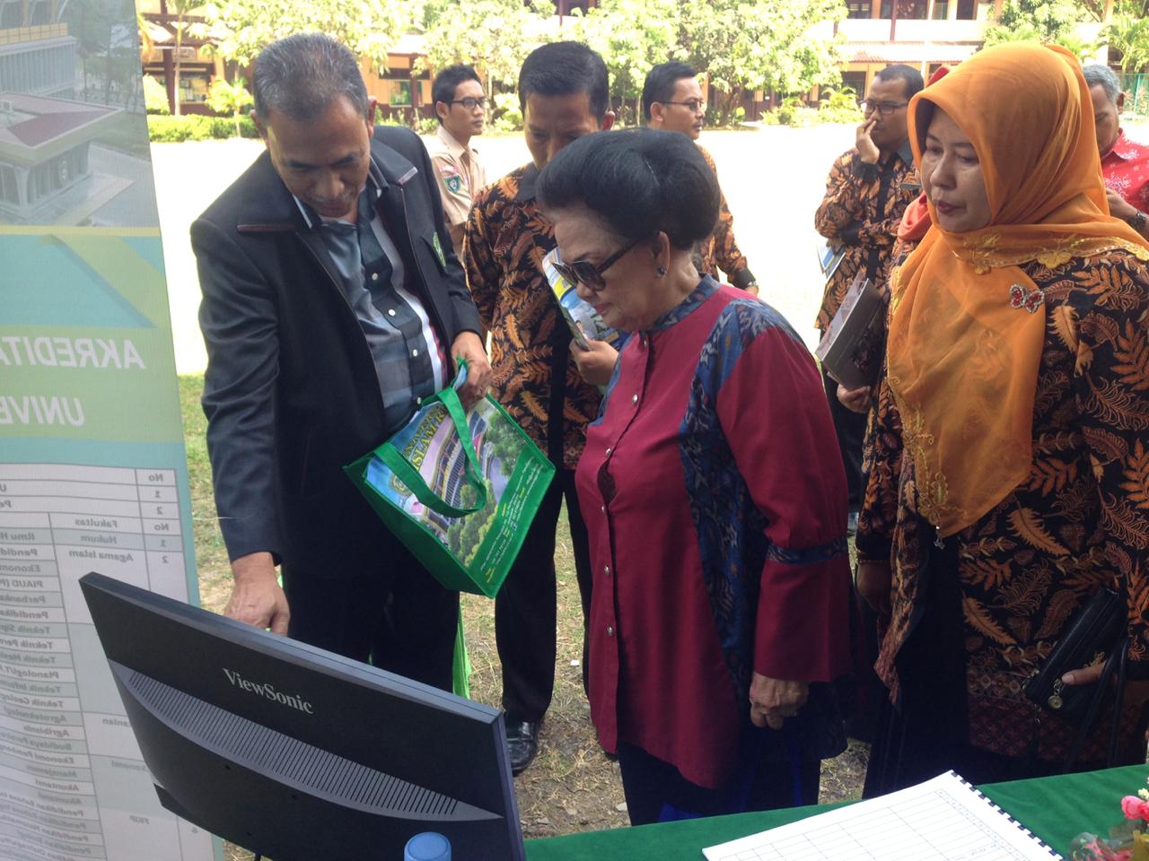 UIR Ikuti Expo di Batam