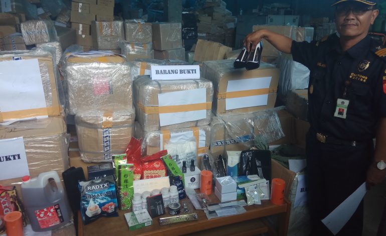 Sejumlah Barang Ilegal Diamankan Bea Cukai Dumai