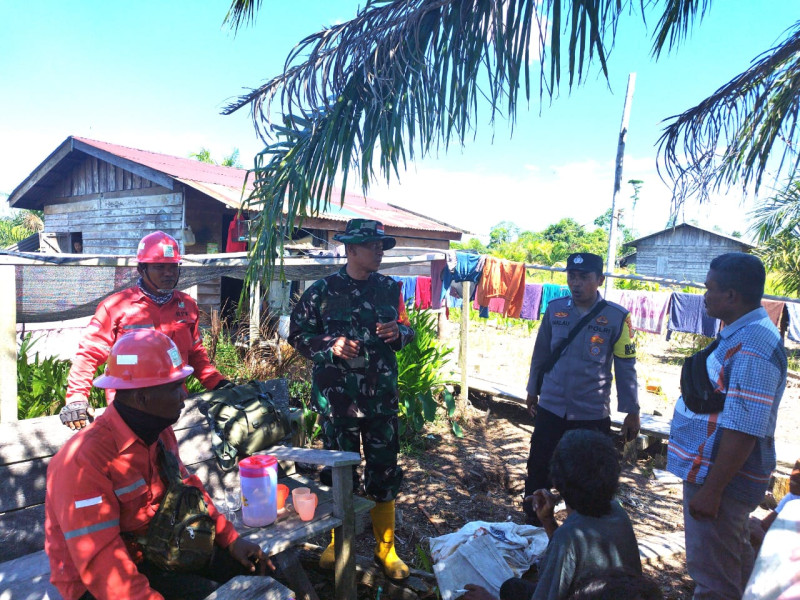Pelaksanaan Sosialisasi Door to Door Oleh Serda Miftah dan Tim