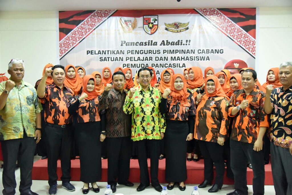 Bupati Inhil Hadiri Pelantikan Pengurus PC SAPMA Periode 2015-2018