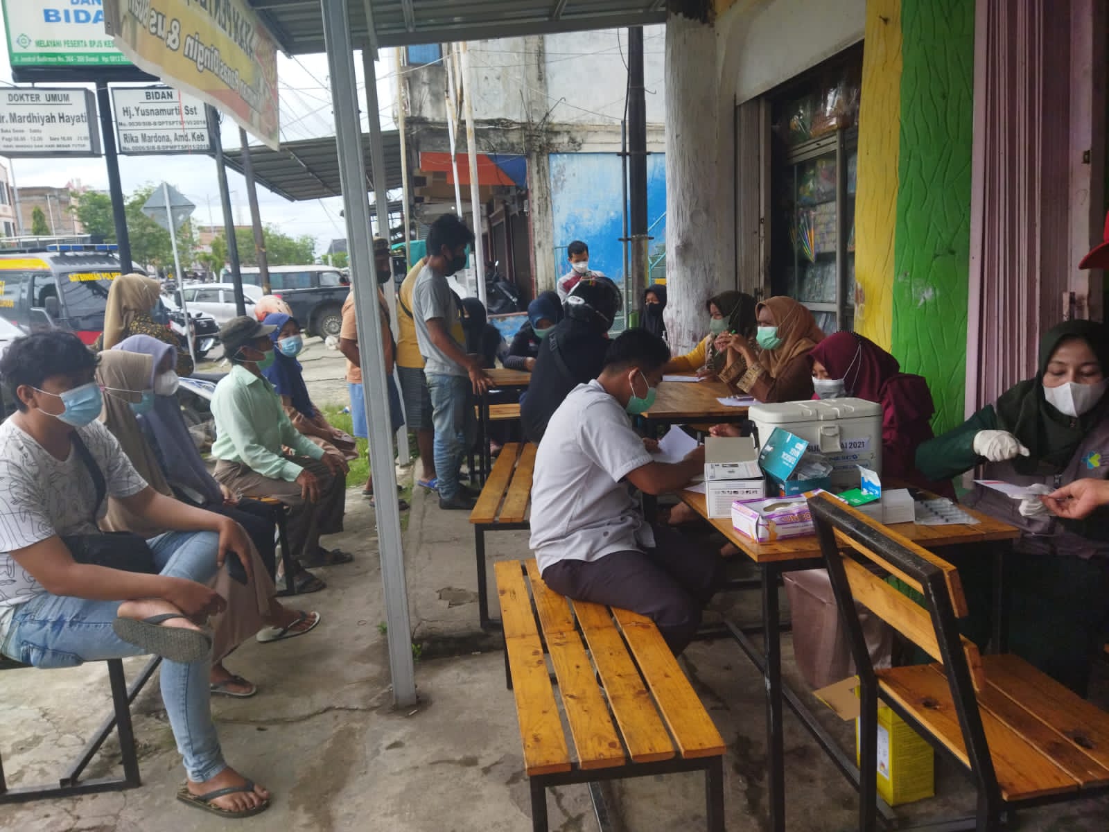 Polres Dumai Lakukan Kegiatan Pelayanan Vaksin di Beberapa Titik Bagi Pengguna Jalan