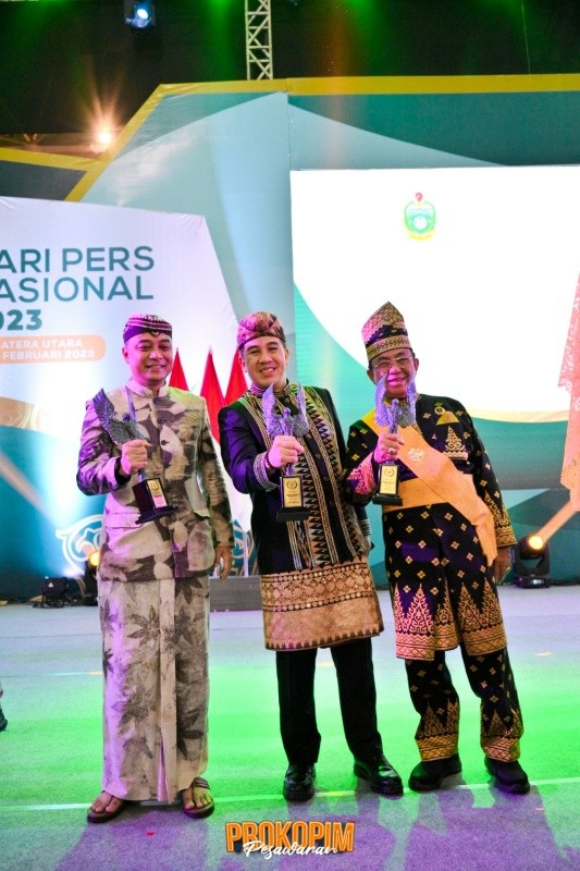 Disaksikan Presiden, Bupati Pesawaran Terima Penghargaan Abyakta Anugerah Kebudayaan PWI