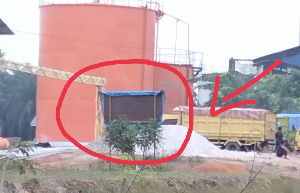 Waduh, Plang Penghentian Operasi Didirikan Oleh Pemkab Bengkalis, Ditutup PKS PT Gora