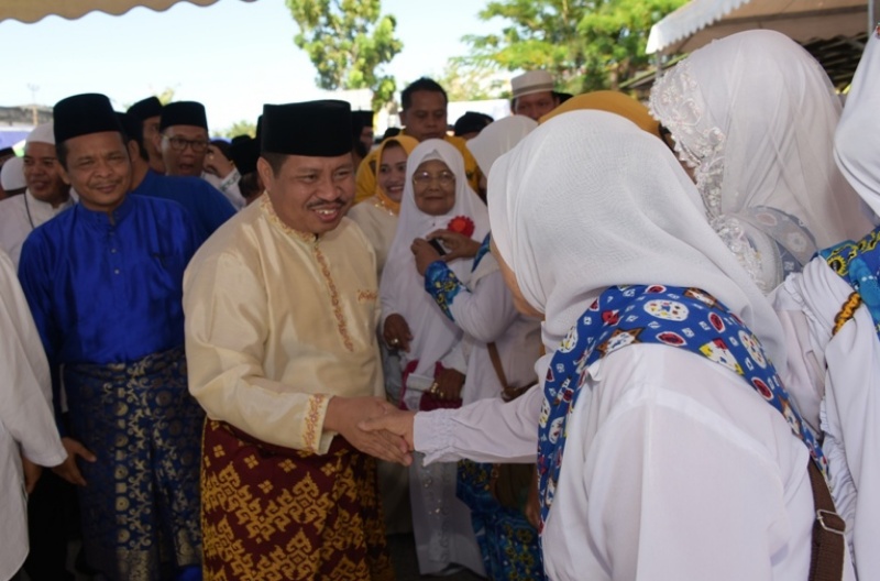 Bupati Bengkalis Lepas 226 JCH di Empat Kecamatan di Duri