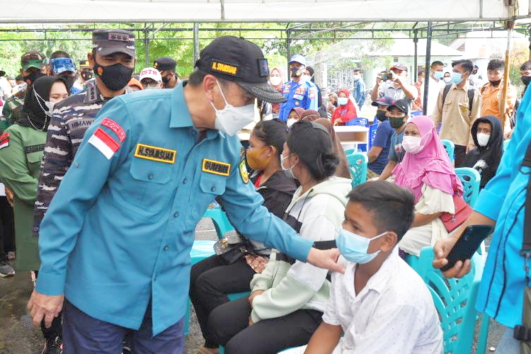 Gubernur Riau Minta Daerah Gesa Vaksinasi 70 Persen